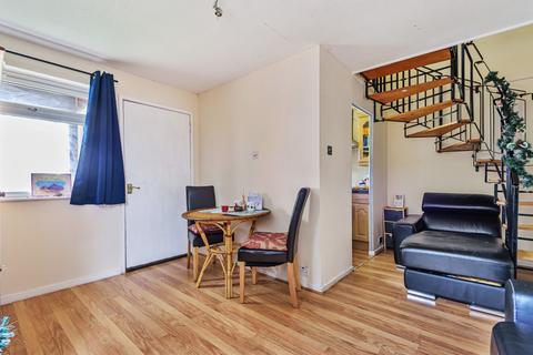 1 bedroom end of terrace house for sale, Wooburn Close, Uxbridge, Hillingdon