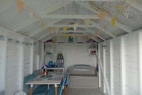 Chalet for sale, Victoria Esplanade, CO5