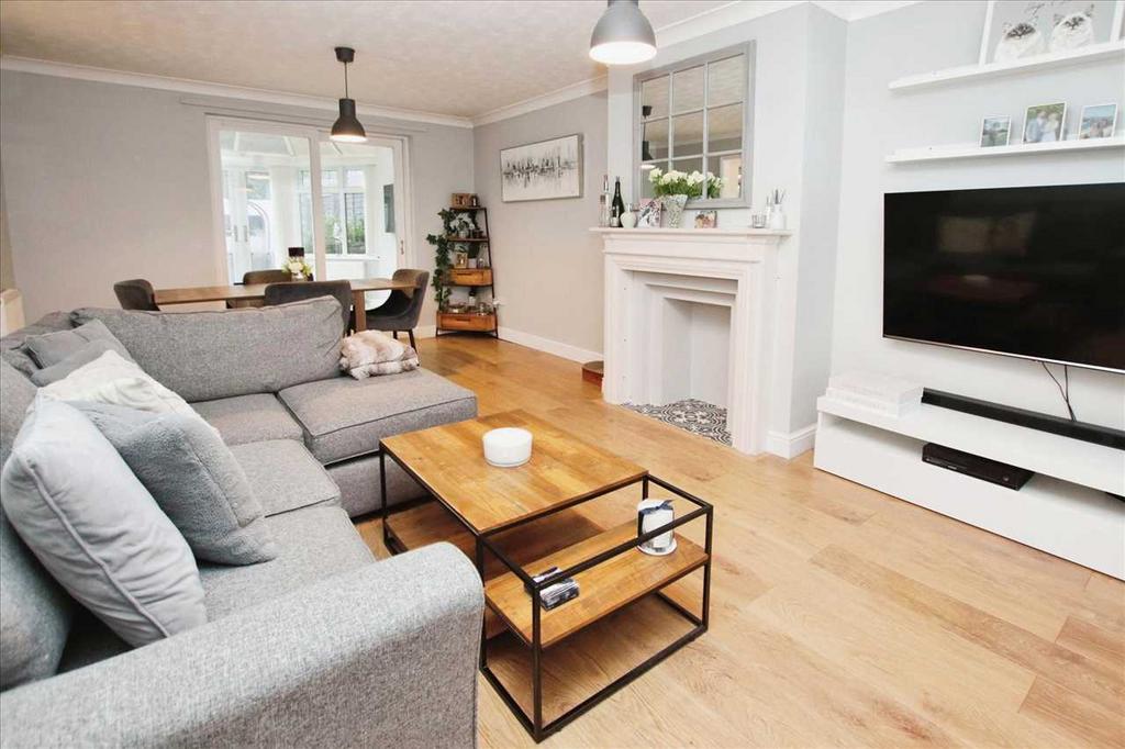 Heathfield Avenue, Branston, Lincoln 3 bed semidetached house for sale