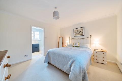 16 Cedar Walk, Kenley, CR8 5JL