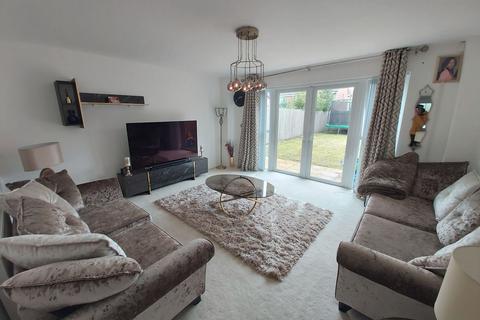 5 bedroom detached house to rent, Worsley, Manchester M28