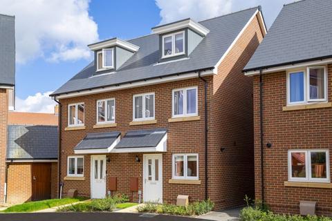 3 bedroom semi-detached house for sale - Plot 5, The Leigh at Harpers View at Kilnwood Vale, Kilnwood Vale RH12