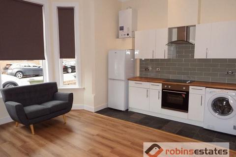 1 bedroom flat to rent, Fishpond Drive,Nottingham,NG7 1DG