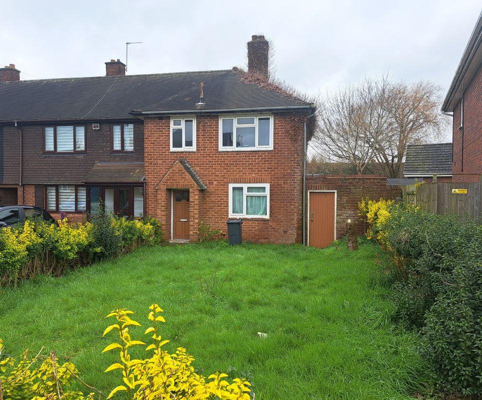 5 Gorsefield Road, Shard End, Birmingham, West Midlands, B34 7AN 3 bed