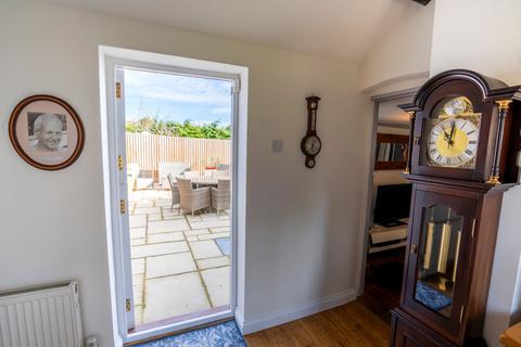 2 bedroom property for sale, The Whitney Box Cottage, Church Street