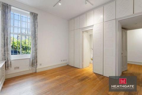 3 bedroom flat for sale, The Mount, Hampstead Village, NW3