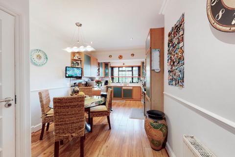 6 bedroom semi-detached house for sale, Basing Hill, London NW11
