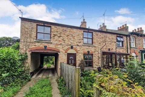 2 bedroom end of terrace house for sale, 25 Princess Road, Ripon, North Yorkshire, HG4 1HW
