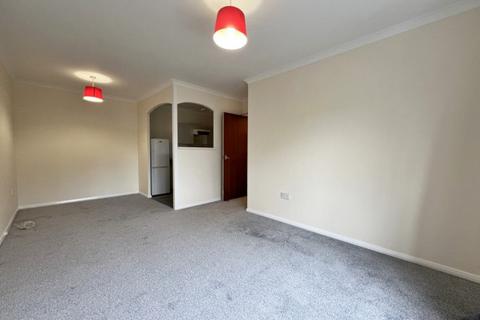 2 bedroom apartment for sale, Royal Court, Onchan, IM3 1LH