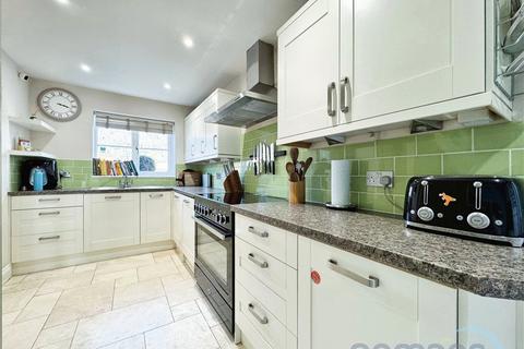 4 bedroom detached house for sale, Lee Court, Aldershot, Hampshire