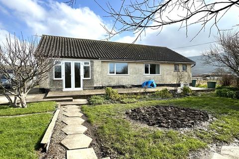 Rushbrook Llewelyn Drive, Fairbourne, LL38 2DQ