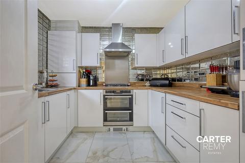 4 bedroom end of terrace house for sale, Grangewick Road, Grays, RM16