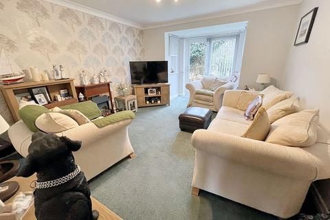 2 bedroom bungalow for sale, Ashwood Close, Forest Hall, Newcastle upon Tyne, Tyne and Wear, NE12 9PZ