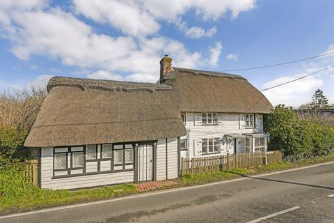 3 bedroom detached house for sale, Barnets Hill, Peasmarsh, Rye, East Sussex, TN31