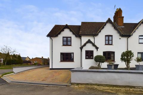 4 bedroom cottage for sale, Plum Park Lane, Paulerspury, NN12