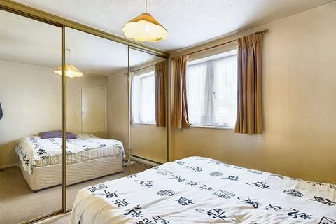 1 bedroom maisonette for sale, Macaret Close, London, N20