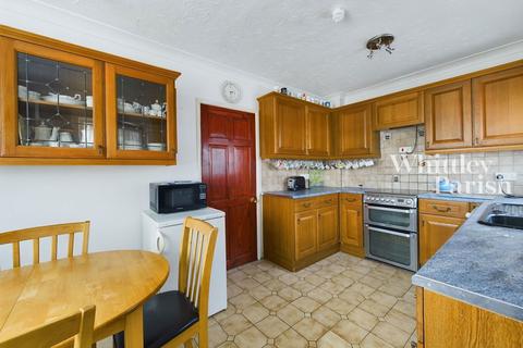 16 Mill Close, Pulham Market, Diss, IP21 4TQ