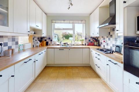 5 bedroom detached house for sale, Seymour Road, Ringwood, BH24 1SQ