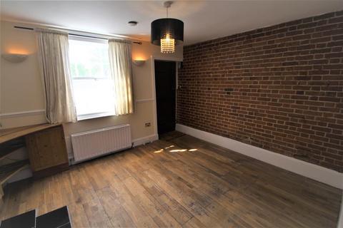 2 bedroom end of terrace house to rent, High Street, Stanwell Village