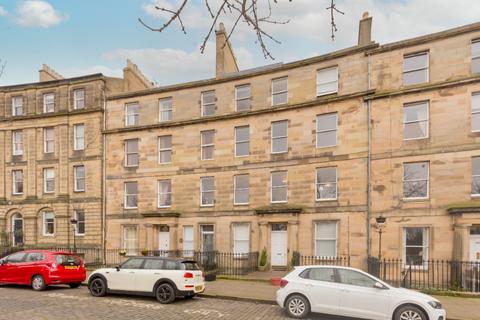 3 bedroom flat to rent, Royal Crescent, New Town, Edinburgh, EH3