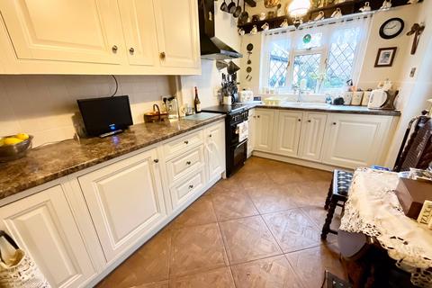 3 bedroom semi-detached house for sale - Queensville, Stafford, ST17