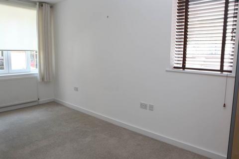 2 bedroom flat to rent, Thomas Court, Harrismith Road, Penylan