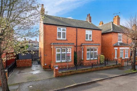 4 bedroom detached house for sale, Victoria Avenue, Sleaford, Lincolnshire, NG34