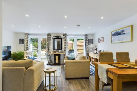 Keswick Gonvena Hill, Wadebridge, PL27 6DH