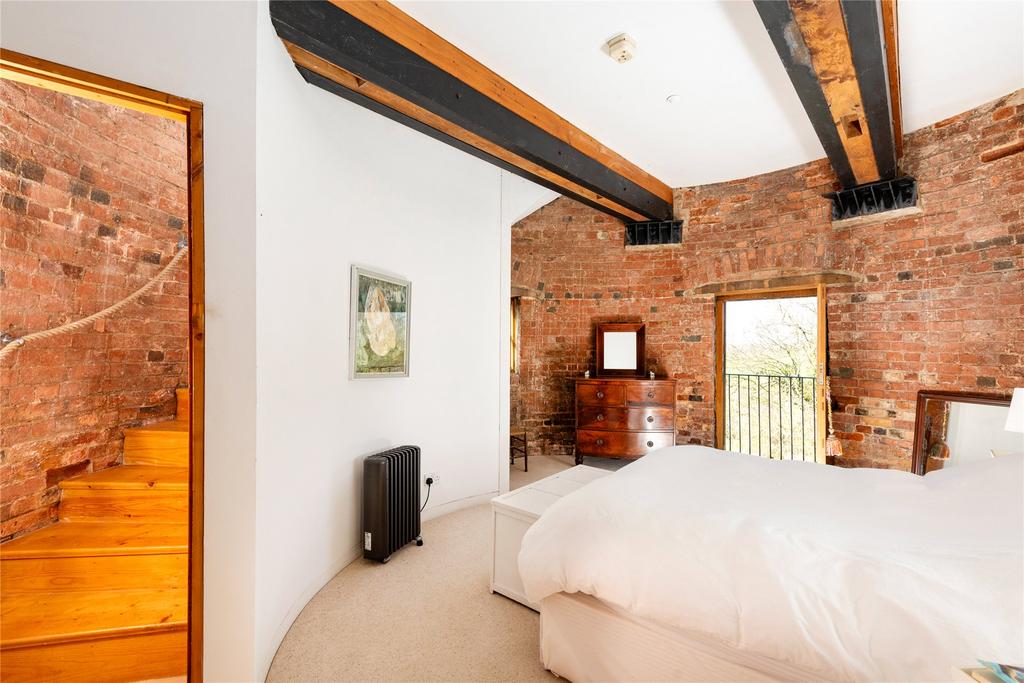 Bedroom Seven
