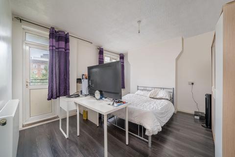 3 bedroom flat for sale, Northleigh House, Powis Road, E3 3NL