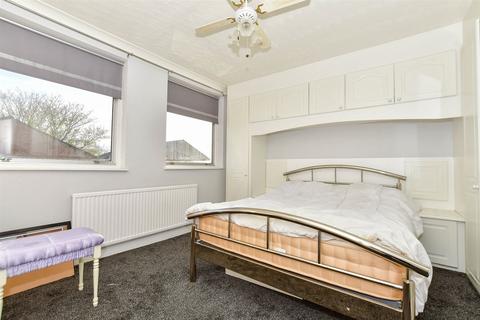 45 Montfort Road, Rochester, ME2 3EU