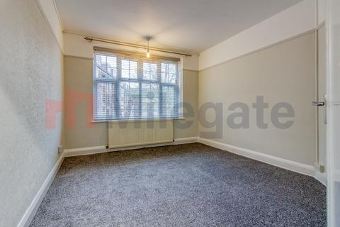 2 bedroom flat to rent - Carshalton Road, Carshalton SM5