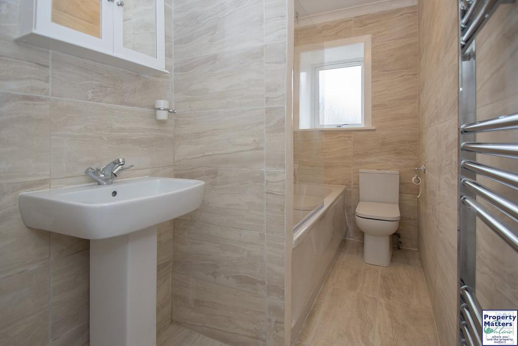 Bonnyton Road, Kilmarnock, KA1 1 bed flat for sale £49,995