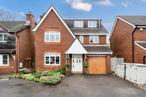 4 bedroom detached house to rent, Colden Common, Winchester SO21