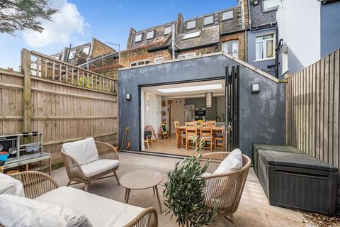 2 bedroom flat for sale, Wandsworth Bridge Road, Fulham