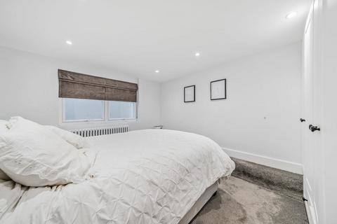 2 bedroom flat for sale, Wandsworth Bridge Road, Fulham