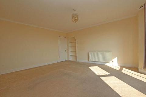 3 bedroom flat for sale, Blackwater Road, Eastbourne, BN20 7DH