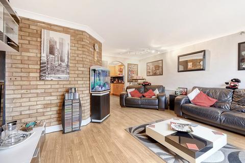 99 Broomfields Court, Basildon, SS13 3LL