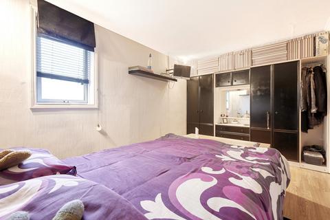 99 Broomfields Court, Basildon, SS13 3LL