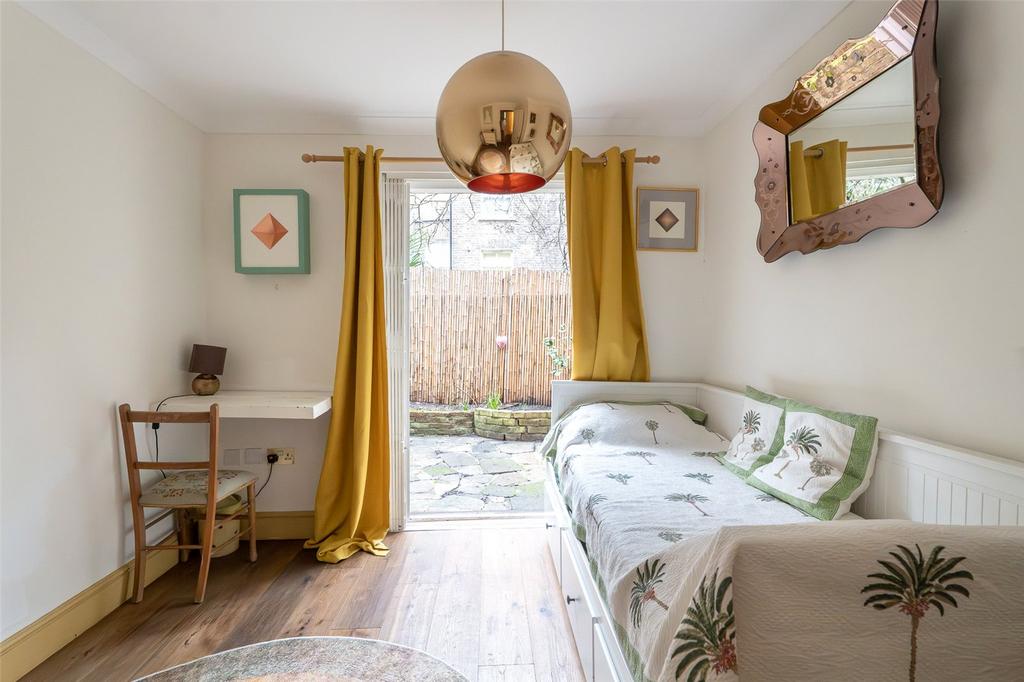 Second bedroom