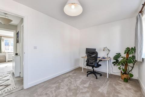 2 Adlam Close, Bordon, GU35 9FQ