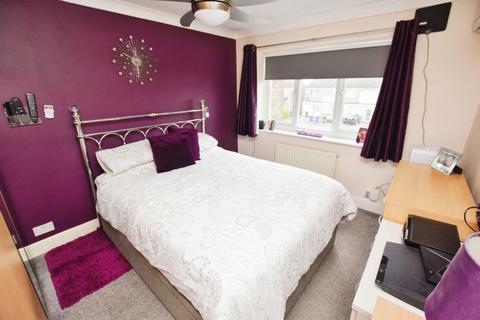 32 Sandringham Close, Stanford-le-hope, SS17 7BE