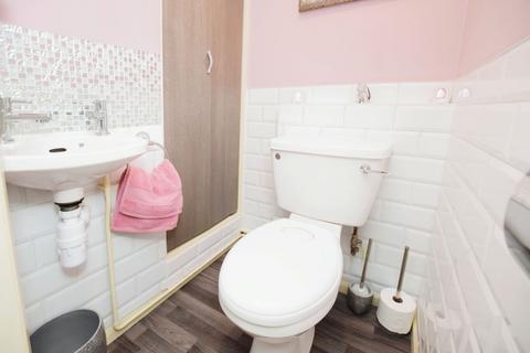 32 Sandringham Close, Stanford-le-hope, SS17 7BE