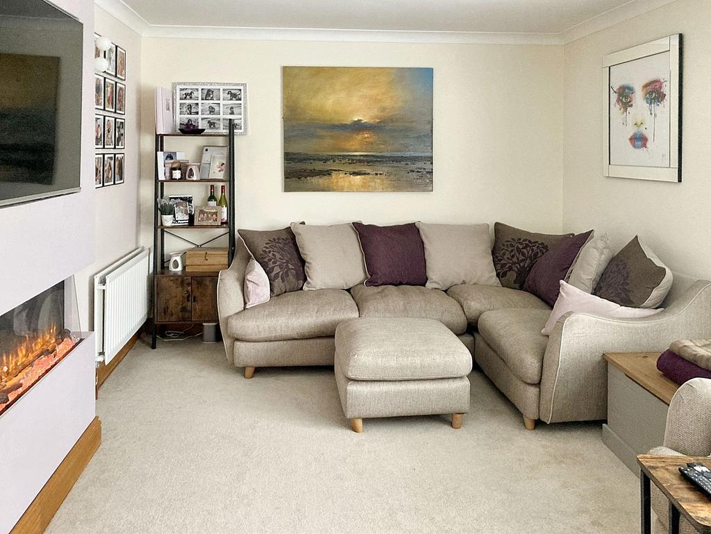 Highburn, Cramlington, Northumberland, NE23 6BA 3 bed detached house