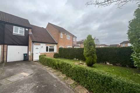 2 bedroom terraced house to rent - Crimscote Close, Shirley, Solihull, West Midlands, B90