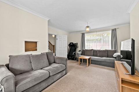 3 bedroom end of terrace house to rent, Craig Road, Richmond, TW10