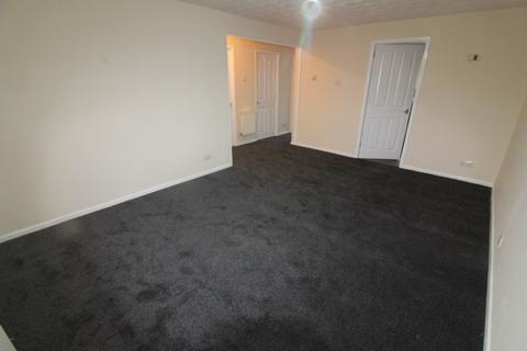 2 bedroom flat to rent, Devon Road, Willenhall