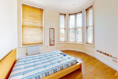 2 bedroom flat to rent - Hinton Road Herne Hill SE24