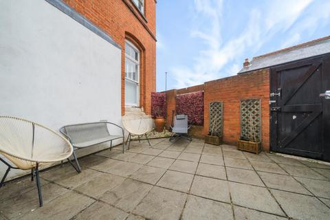Flat 3, The Clock House, 83 Tweedy Road, Bromley, BR1 1RP