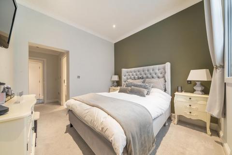 Flat 3, The Clock House, 83 Tweedy Road, Bromley, BR1 1RP